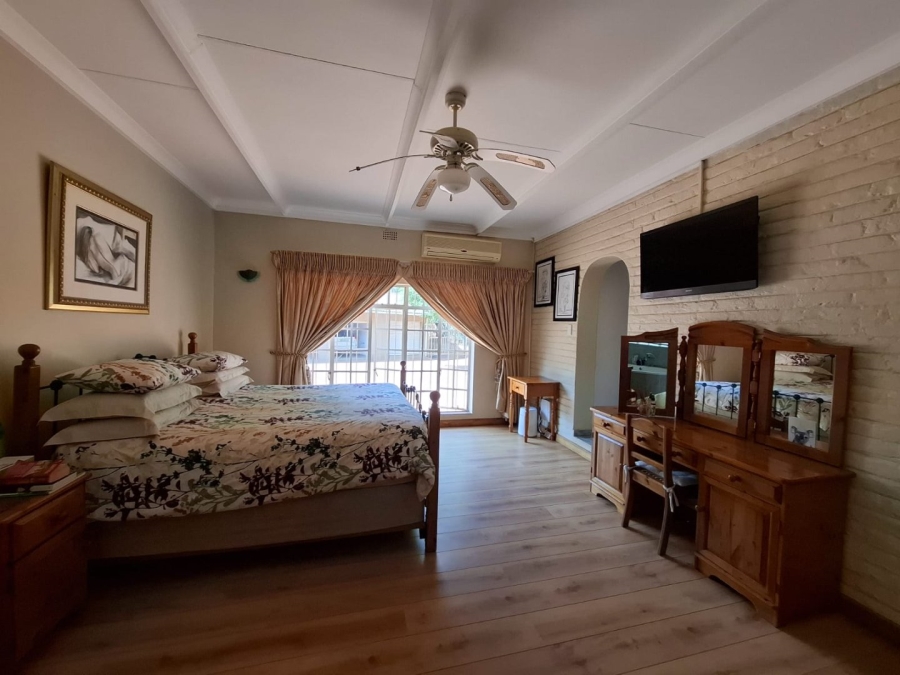 4 Bedroom Property for Sale in Protea Park North West